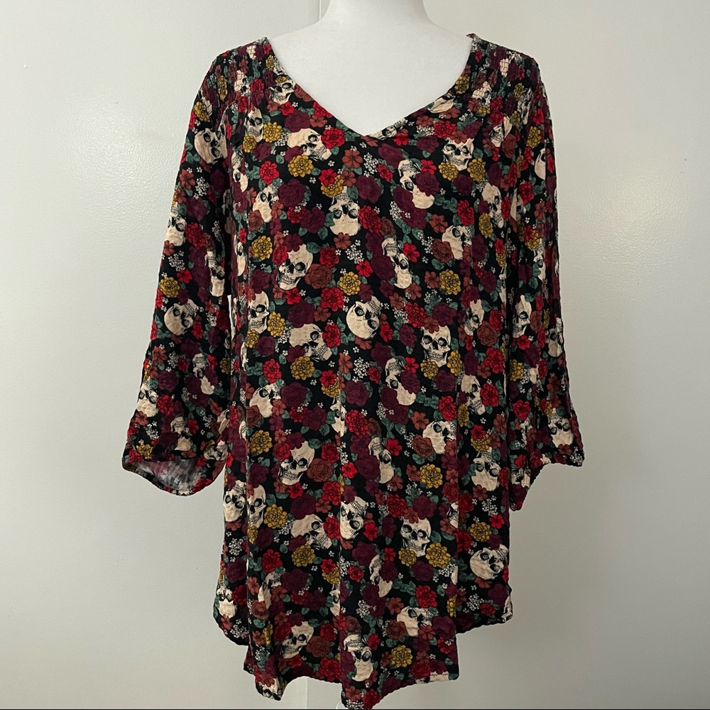 Crinkle Flannel Black Floral Skulls Tunic Blouse